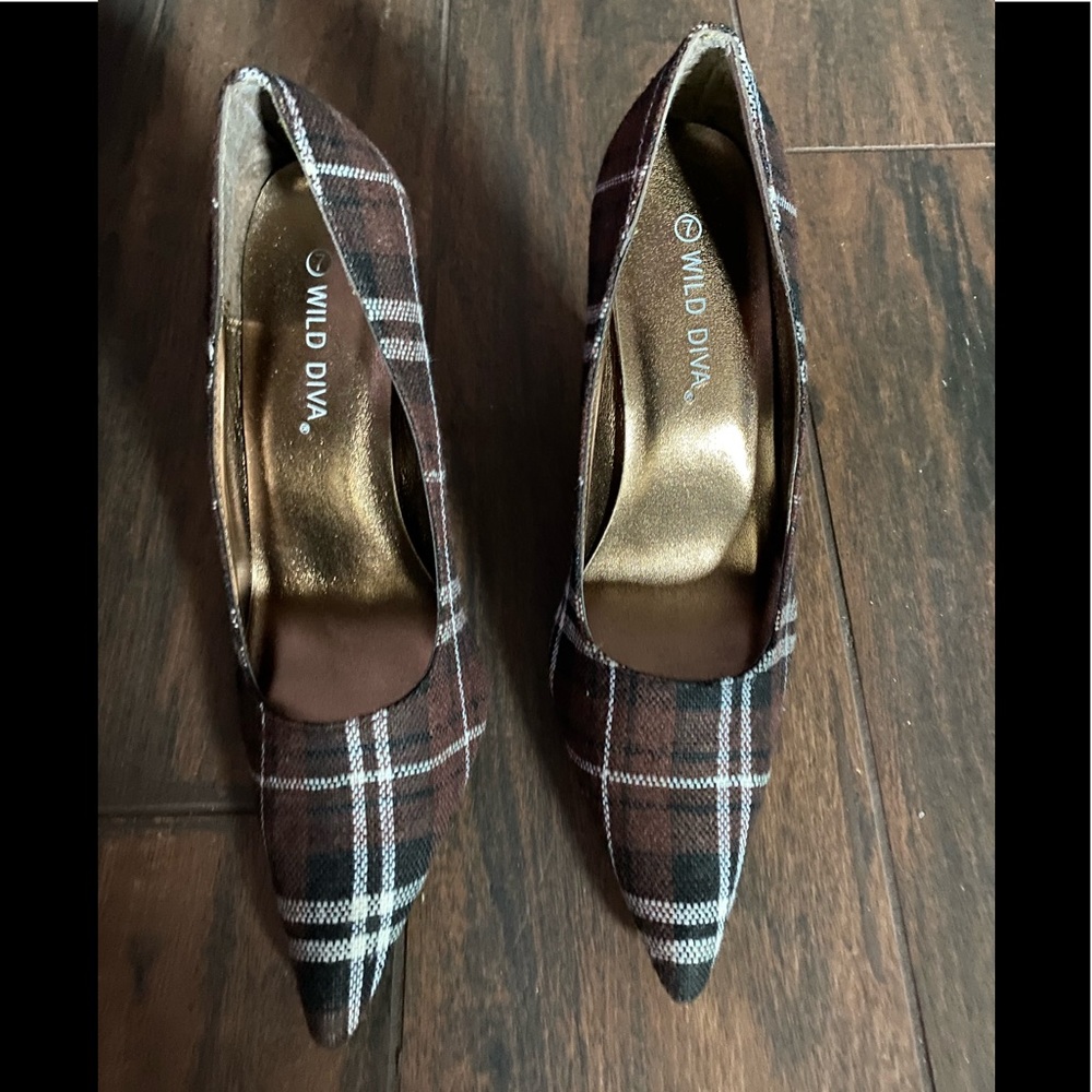 Wild Diva Pumps